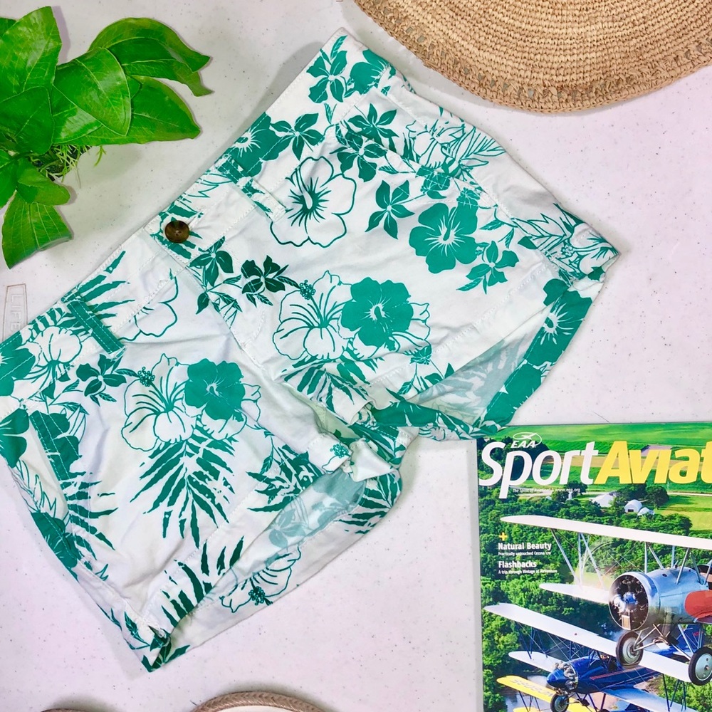 Flower print shorts